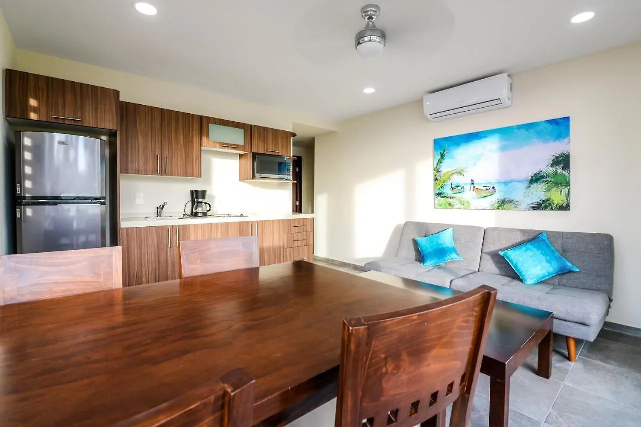 Playa 4020 Apartments With Rooftop Pool Near 5Th And Beach Плая-дель-Кармен