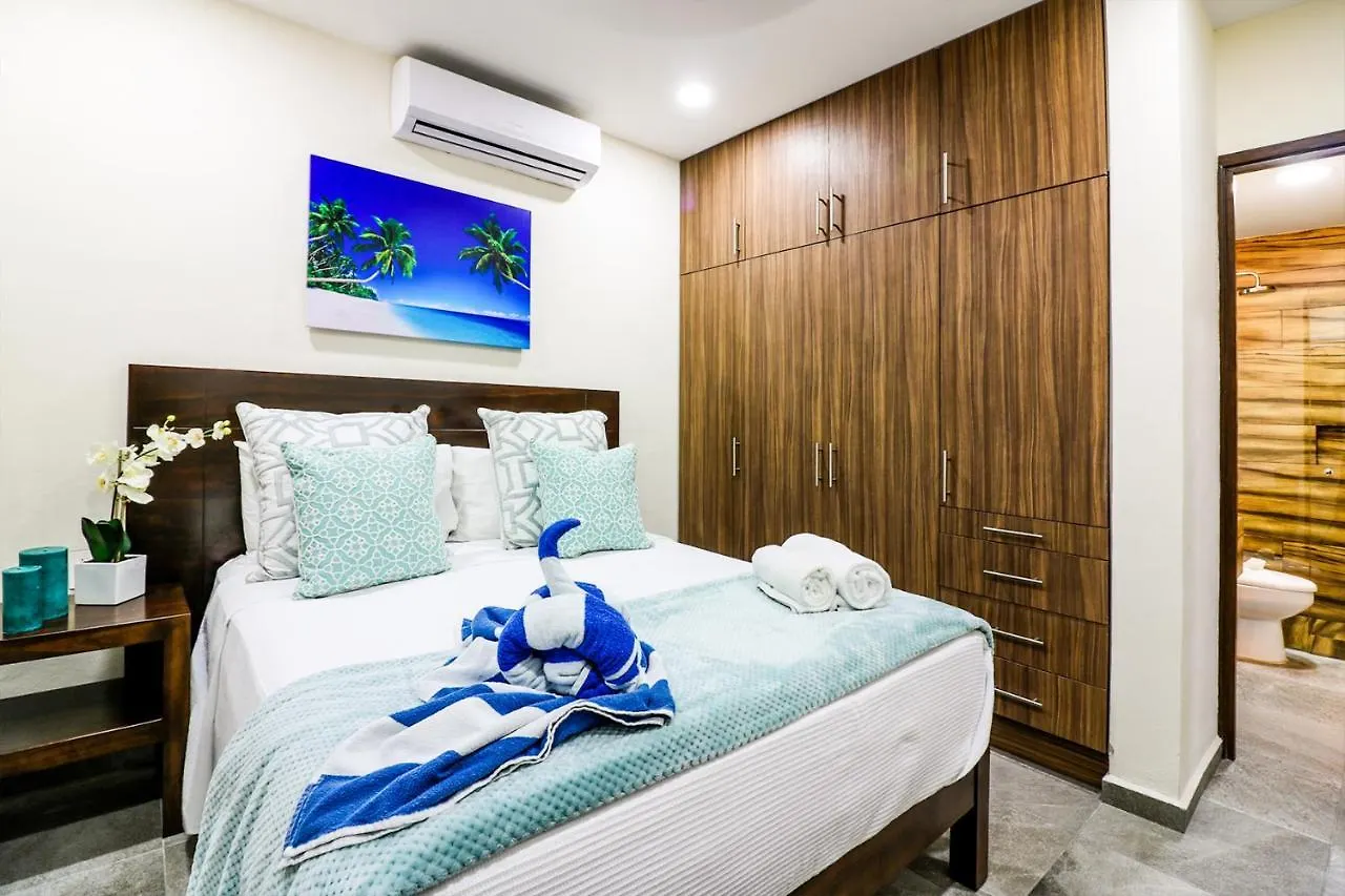 Playa 4020 Apartments With Rooftop Pool Near 5Th And Beach Плая-дель-Кармен